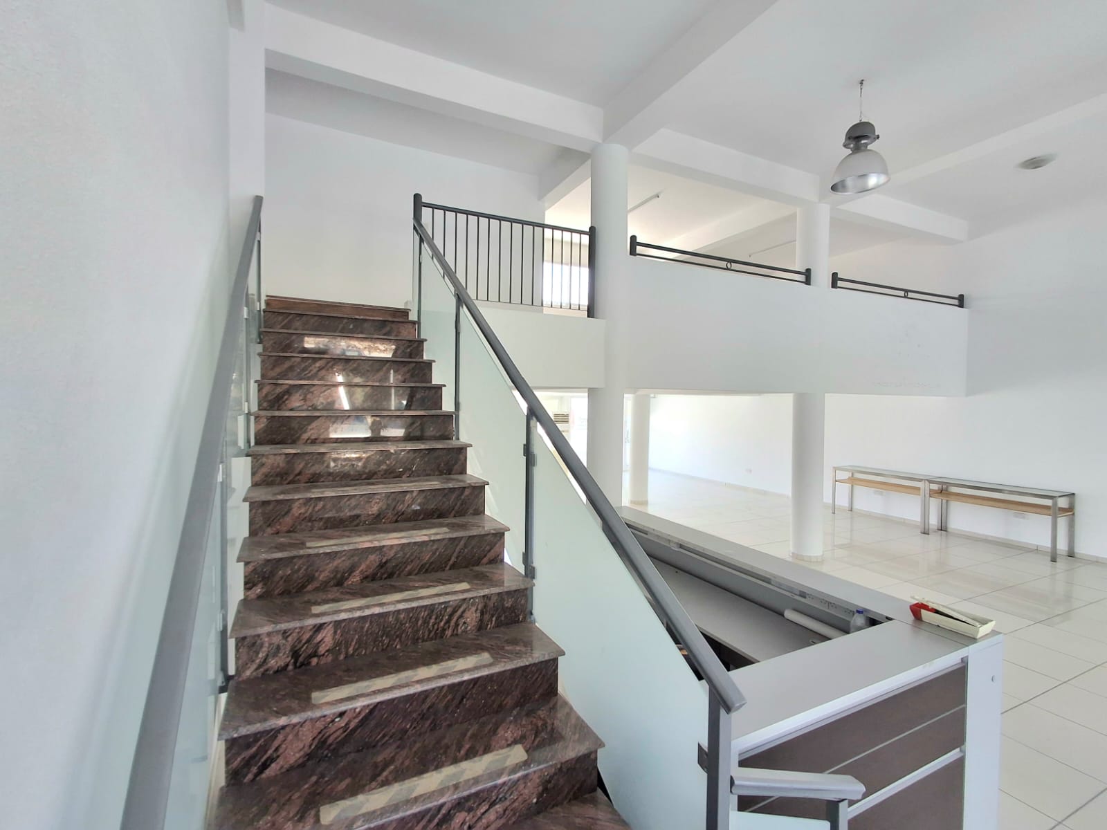 Commercial properties 220 m² for rent in Aradippou - Apostolos Loukas, Larnaca